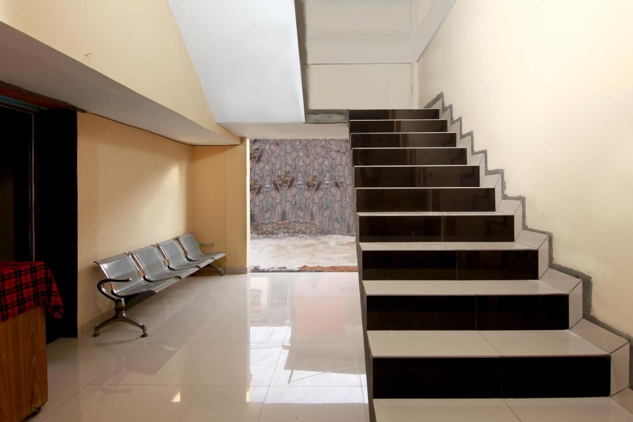 Oyo 799 Hotel Dieng Berastagi Ngoại thất bức ảnh