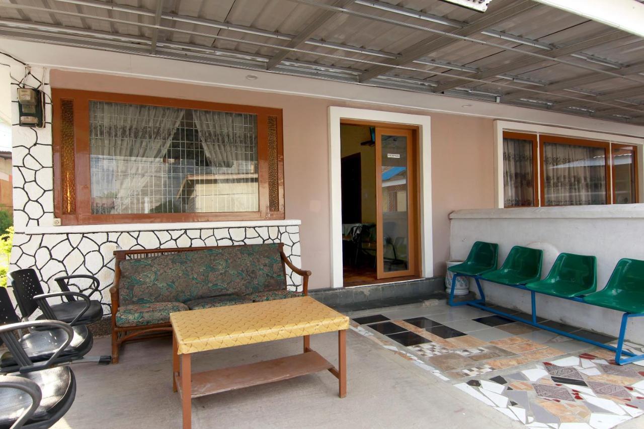 Oyo 799 Hotel Dieng Berastagi Ngoại thất bức ảnh