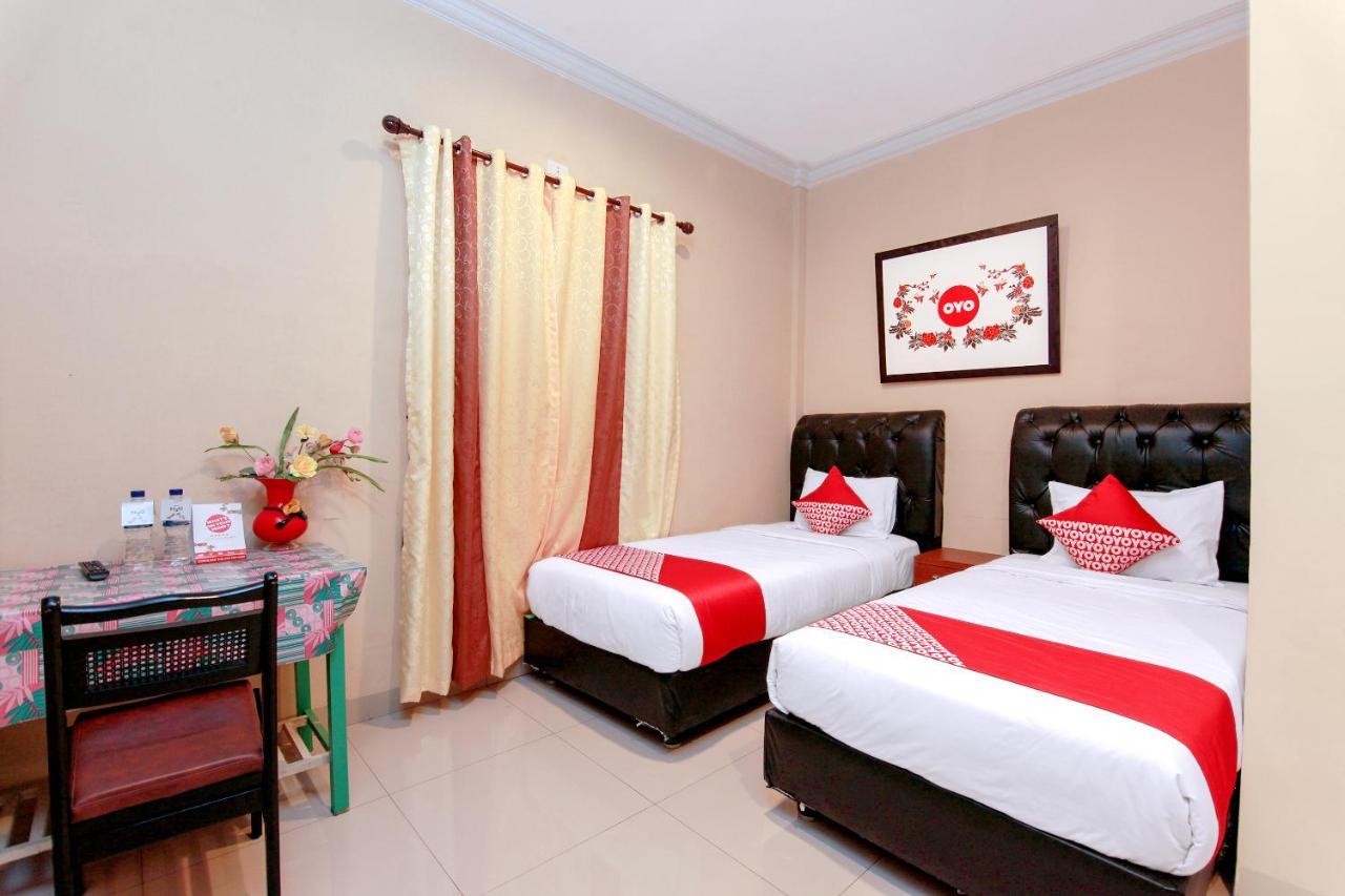 Oyo 799 Hotel Dieng Berastagi Ngoại thất bức ảnh
