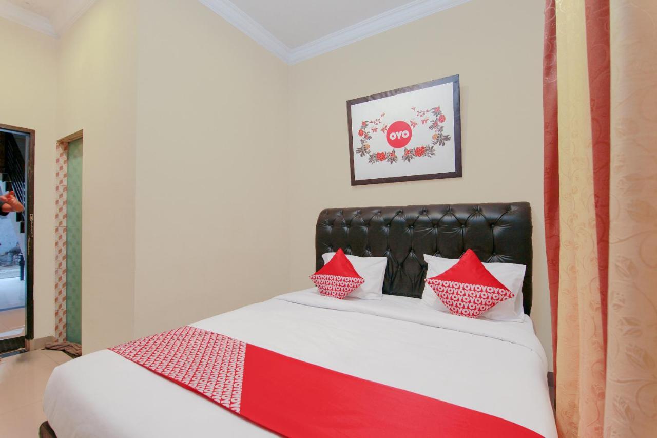 Oyo 799 Hotel Dieng Berastagi Ngoại thất bức ảnh